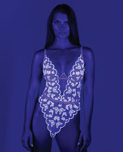 Butterfly Glow Embroidered Teddy Lavender/White LG